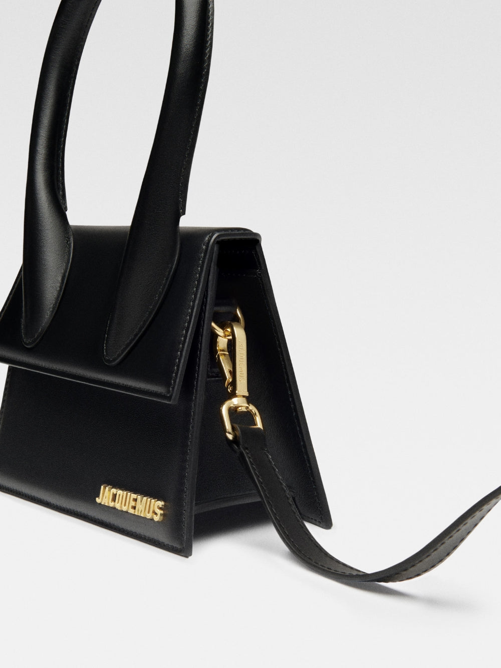 Jacquemus Le Chiquito Moyen Black Bag